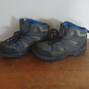 Boys hiking shows